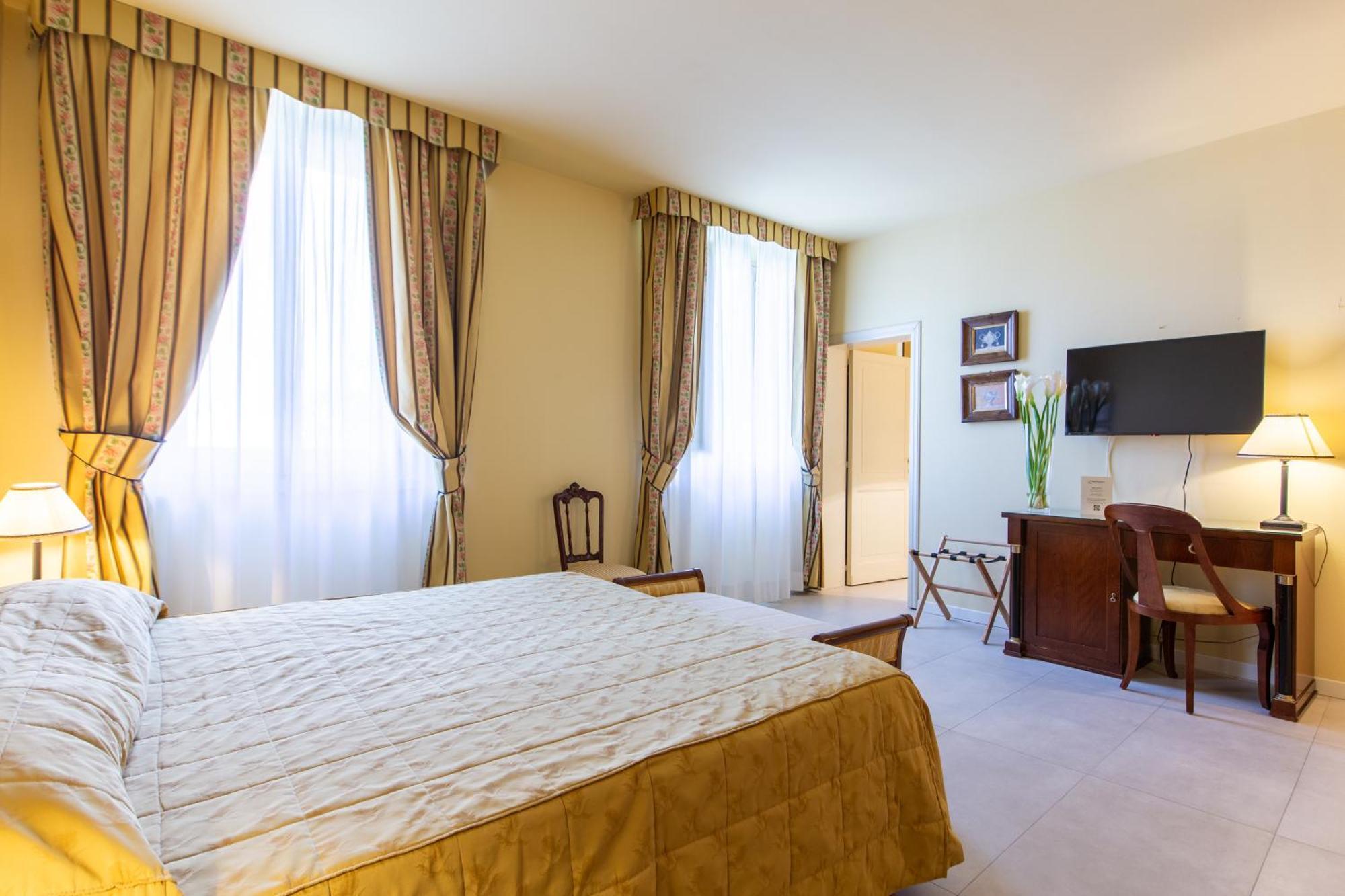 Hotel Sant'Andrea Равенна Экстерьер фото