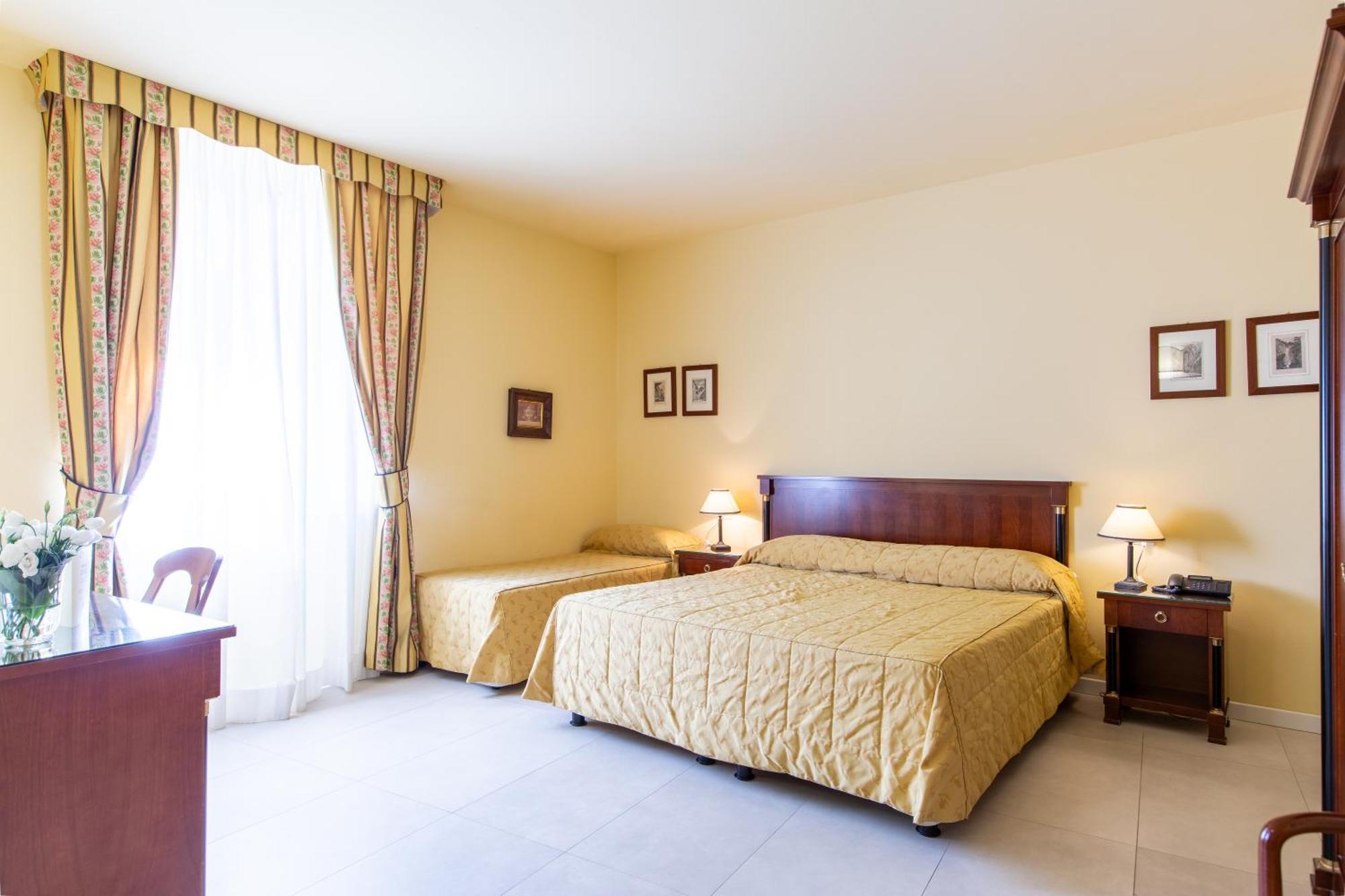Hotel Sant'Andrea Равенна Экстерьер фото